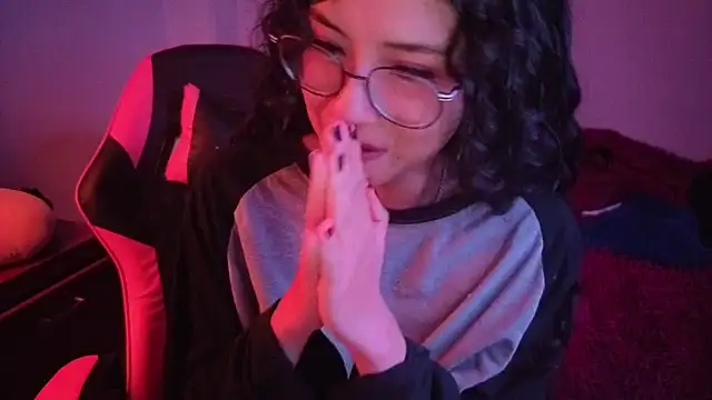 ShySheep_ stripchat live cam model