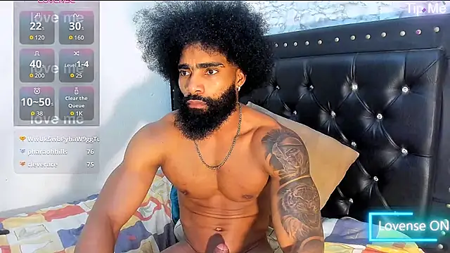 wakanda1995 stripchat live cam model