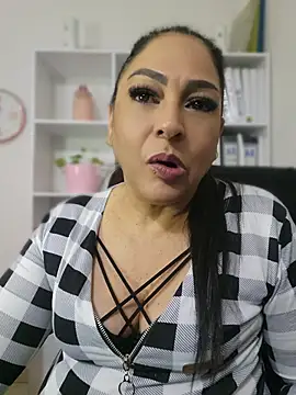 Gina_Myers stripchat live cam model