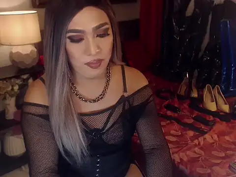 SamanthaAlmazora stripchat live cam model