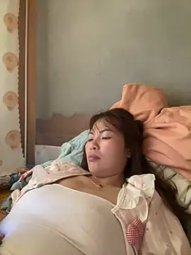 MUNMUN2K5 stripchat live cam model