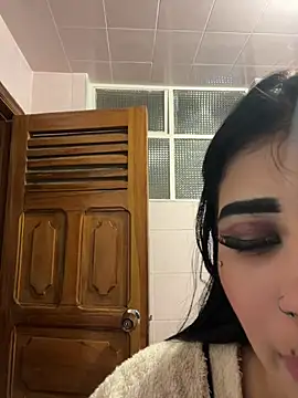 -Brittanny stripchat live cam model