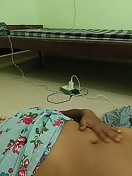 hotrinastudent stripchat live cam model