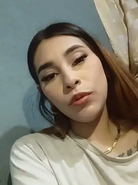 Khitti stripchat live cam model