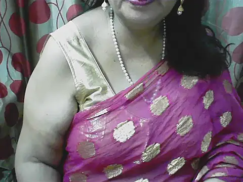 Sweet_ritika143 stripchat live cam model