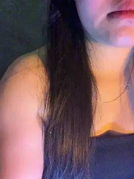 Bupbe_2k stripchat live cam model