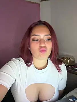 naomirouse_ stripchat live cam model