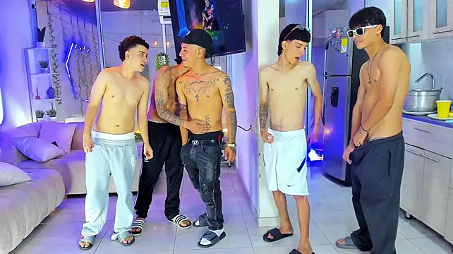 Houseofwarrios stripchat live cam model