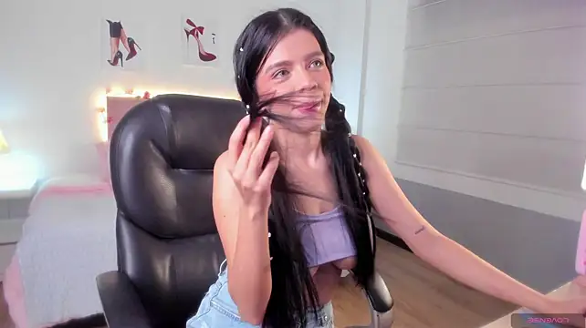 Mia__rouse_18 stripchat live cam model