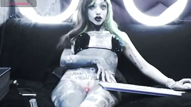 TyphoidMary stripchat live cam model