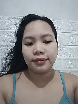 Sweeetpinay stripchat live cam model