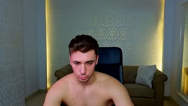 KellenWest stripchat live cam model