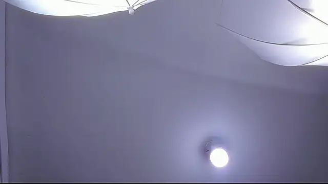 AlahiaEvanz stripchat live cam model