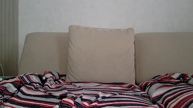 hugsbear33 stripchat live cam model