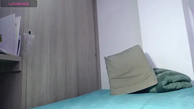 Tyler_axel stripchat live cam model