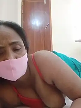 Parul_diyara stripchat live cam model