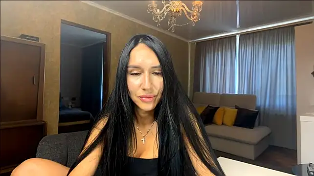 RinAurea stripchat live cam model