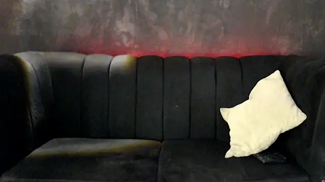 shantall3_ stripchat live cam model