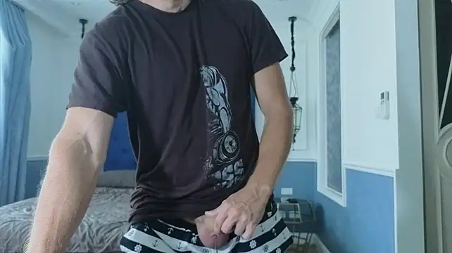Marrymeplz stripchat live cam model