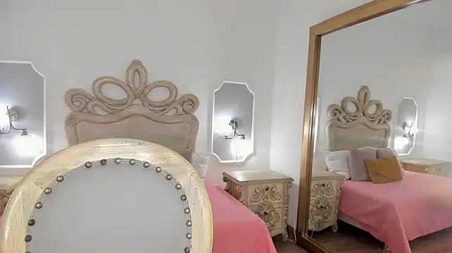 hade_miller stripchat live cam model