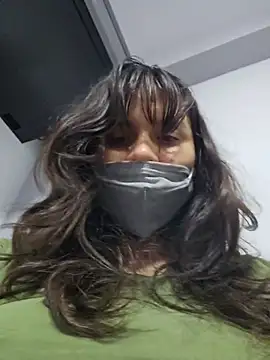 Kitty_Kalifa stripchat live cam model
