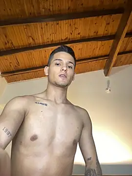 Aaronsexroom stripchat live cam model