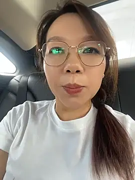 si-si-love stripchat live cam model