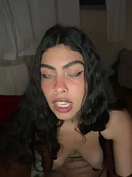 Amaya-love stripchat live cam model