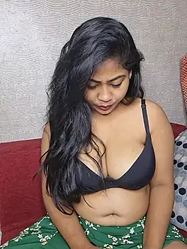 hornynisha321 stripchat live cam model