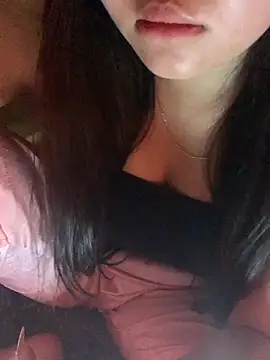 Bupbe_2k stripchat live cam model