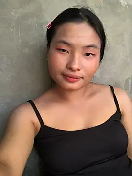 trang-vy stripchat live cam model