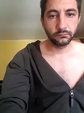 RoyalE-x stripchat live cam model