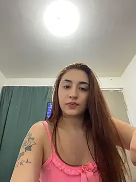 EsmeraldaMidnight stripchat live cam model