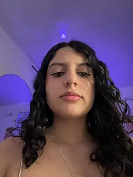 OhMySelenyx3 stripchat live cam model