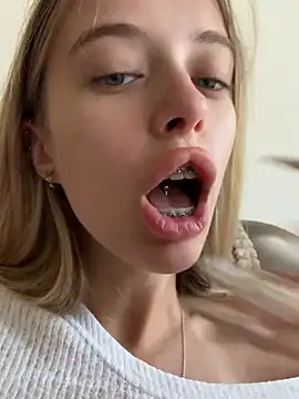 enjoy_my_beauty stripchat live cam model