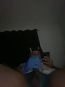 GusanoDelicioso stripchat live cam model