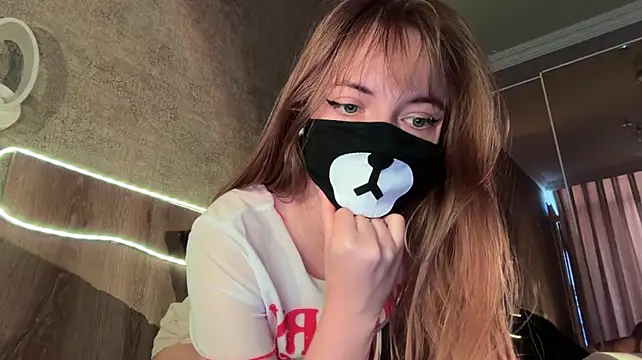 Your_Little_Bear stripchat live cam model
