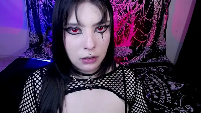 mikaskullcs stripchat live cam model