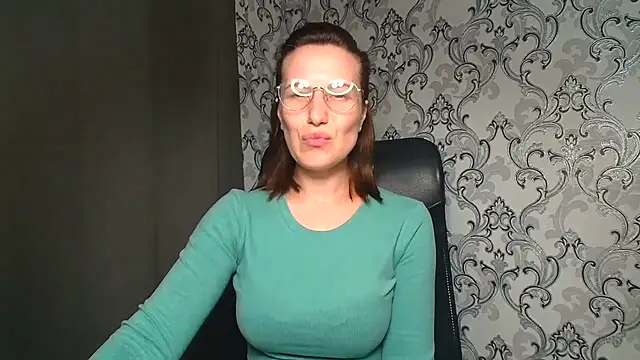 Kelly_Kisss stripchat live cam model