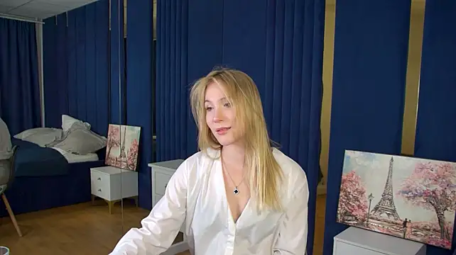 ElaraVoltage stripchat live cam model