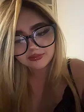 lya_nekko_ stripchat live cam model