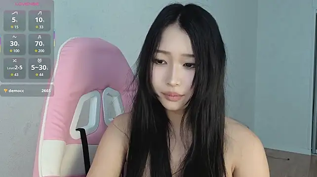 yeniimai stripchat live cam model