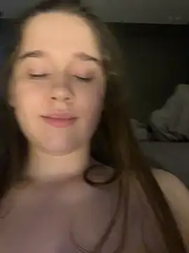 HornyGirlH stripchat live cam model