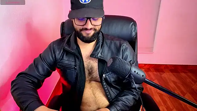 Ernesto-Rodriguez82 stripchat live cam model