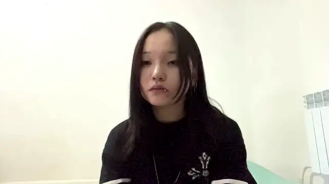 KitArmelin stripchat live cam model