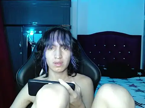 littlextreme stripchat live cam model