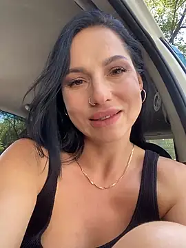 Roxana-Sexy stripchat live cam model