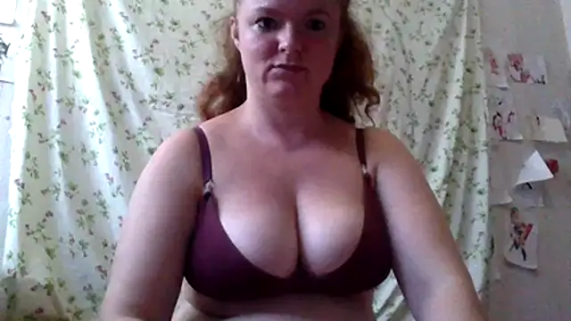 Rae_Jeannie stripchat live cam model