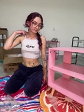 Red_kytty6 stripchat live cam model