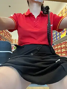 Sneaky_Cumshoot stripchat live cam model